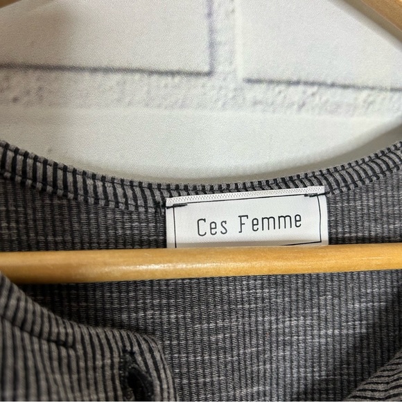 Ces Femme Short Sleeve jumpsuit size small - Picture 2 of 7